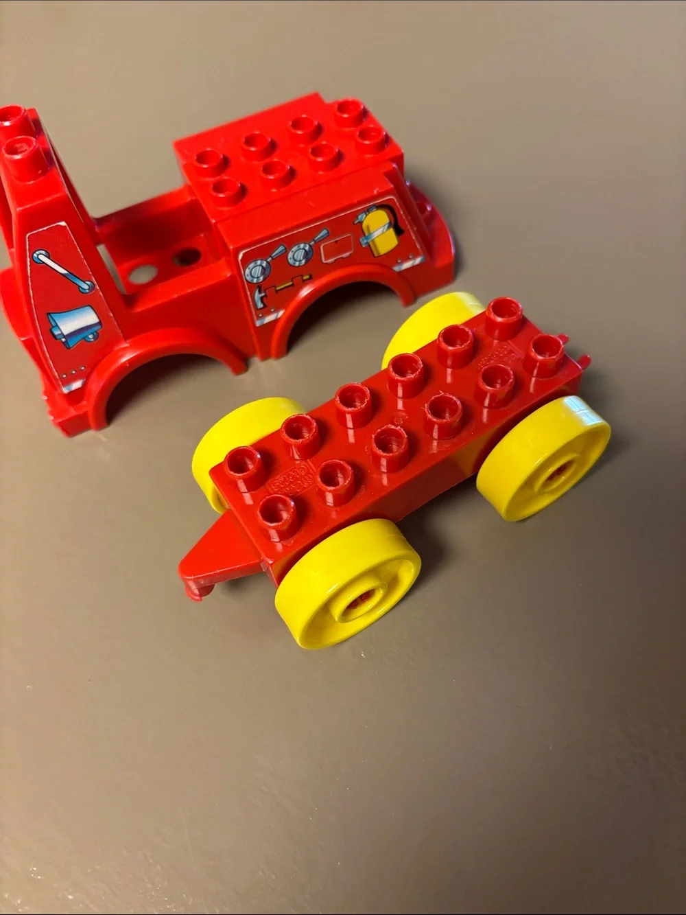 Duplo Building-Block Fire Truck with White Ladder